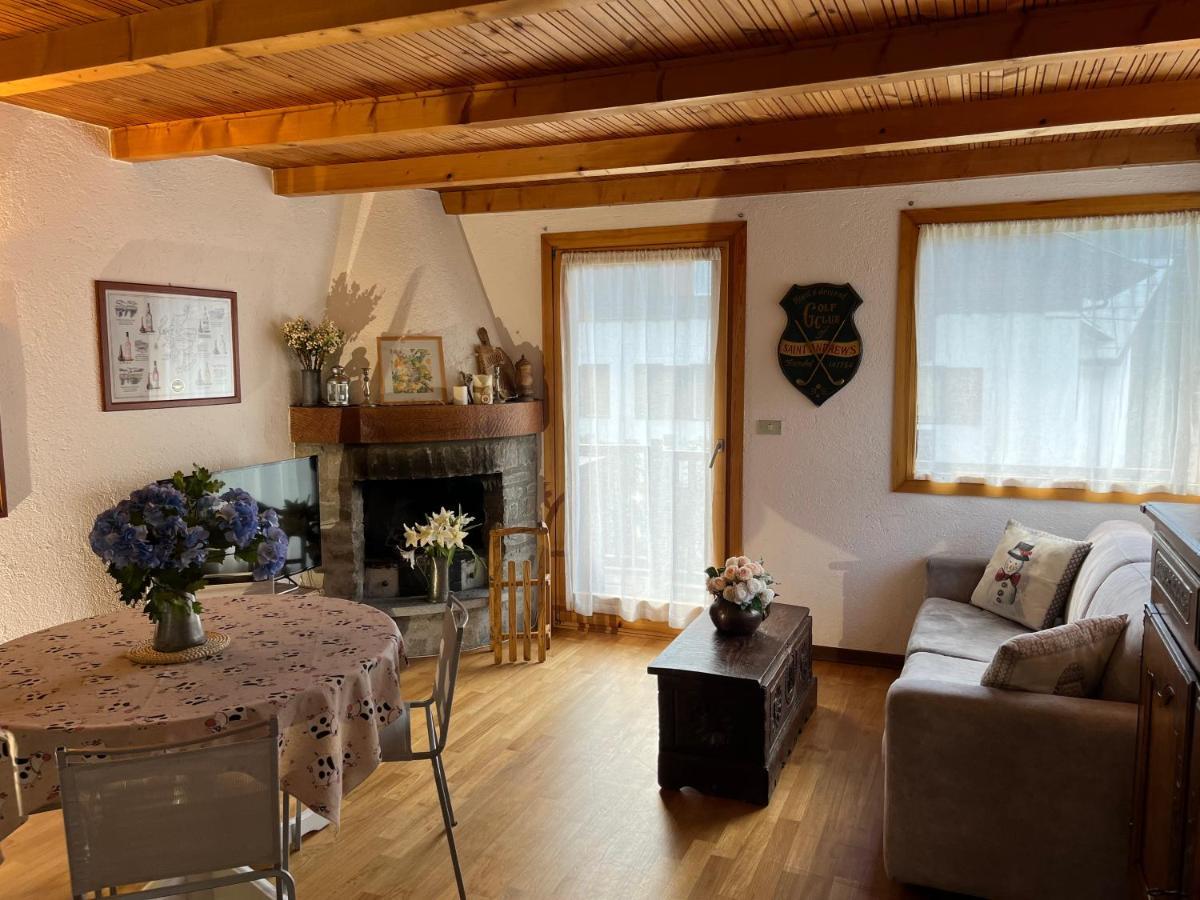 Chalet Blanc "Le Flocon" Courmayeur Exterior foto